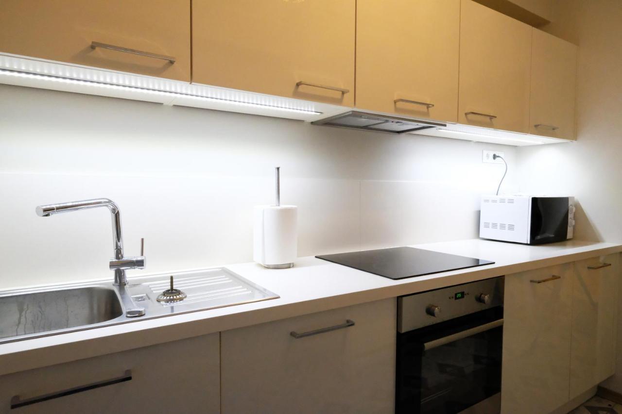 Tallinn City Apartments - 2 Bedroom On Old Town Main Street Viru Exterior foto